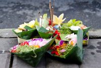 Balinese Offerings - Balinese Hindu Offering for whom?